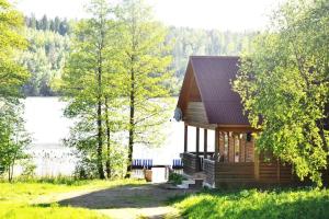 Kottedzh na ozere Utinoe Cottage