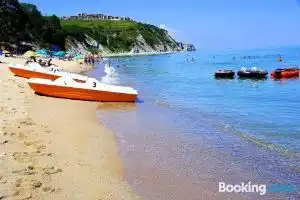 Byala Vista Cliff - Byala Vista Cliff