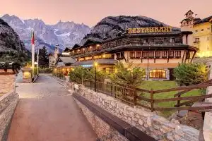 iH Hotels Mont Blanc