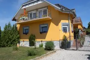 Kis Ház Apartman
