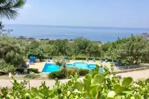 NaturaMare Apartments - Piscina Idromassaggio con Vista Mare Aperta fino alle ore 22-00