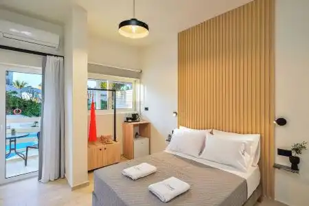 Eloque Simple living space - 2