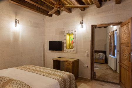 Grand Elite Cave Suites - 102