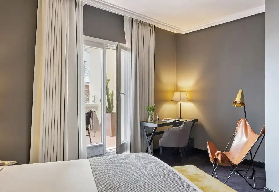 Deluxe Room With Terrace
