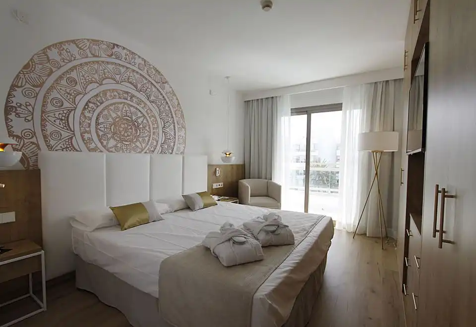 Standard Suite, 1 Bedroom (1)