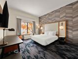 King Room With Tub-Mobility Accessible