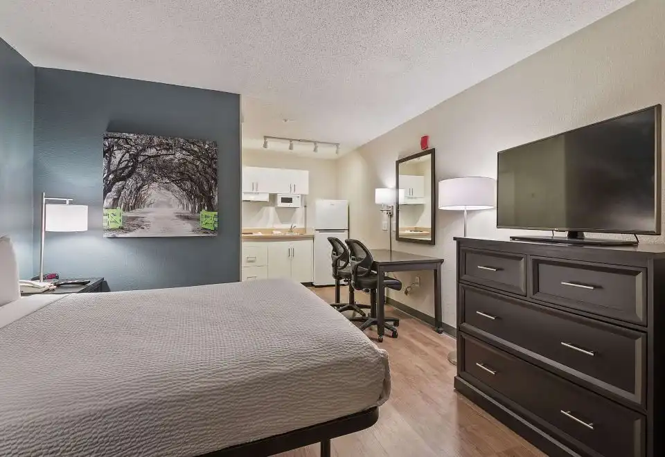 Queen Studio-Non-Smoking