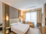 Suite With Kitchenette, 1 Bedroom Suite, 1 King, Balcony