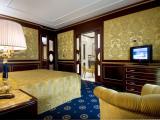 Presidential Suite with Lake View