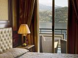 Junior Suite with Partial Lake View