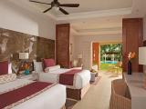 Deluxe Two Double Room