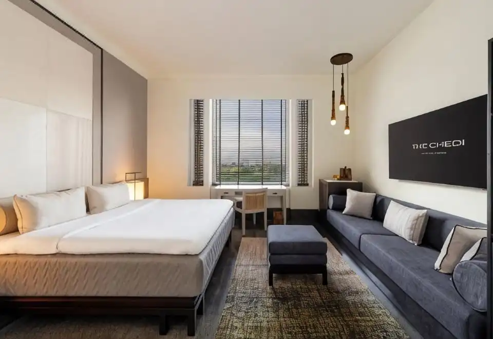 Serai Room