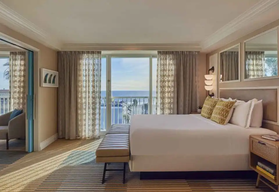 Palmetto King Suite