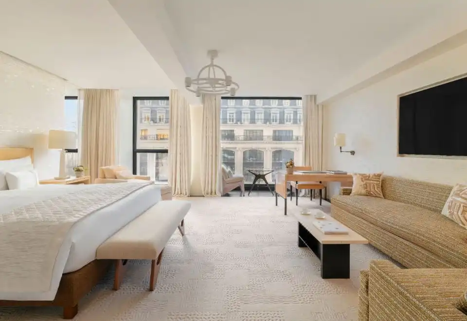 Pont Neuf Deluxe Room