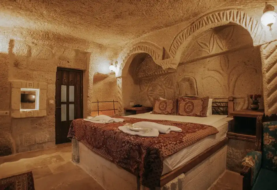 Family Cave Suite
