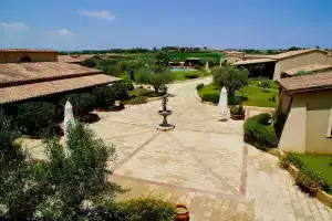 Fattoria Il Borghetto Hotel