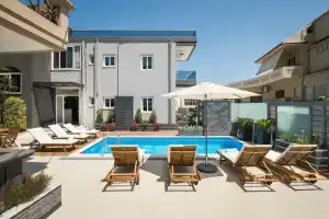 Sun Ray Luxury Apartments, Agia Marina