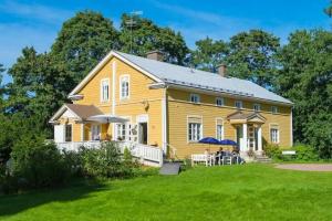 Bed & Breakfast «Koivulan Kartano», Lohja