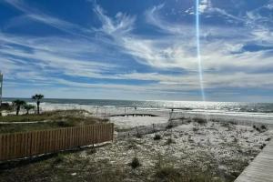 Sundial F2, Gulf Shores