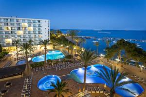 The Ibiza Twiins - 4* Sup, Playa d'en Bossa