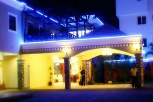 Hotel Century Plaza, Santiago