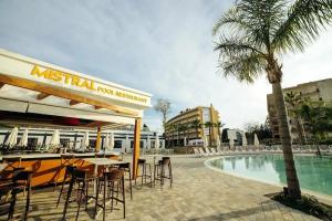 Alannia Salou, Salou
