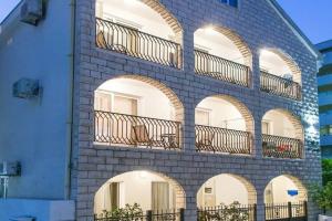 Villa DiEden, Budva