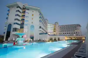 Water Side Resort & Spa - Ultra All Inclusive, Side