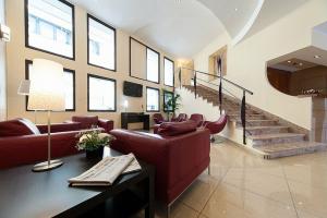 Hotel Tiempo, Naples