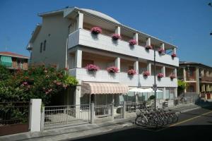 Hotel Eliani, Grado