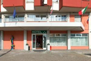 Hotel Donatello, Modena