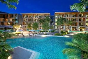 Wyndham Grand Beach Phuket - SHA Extra Plus Hotel, Nai Harn