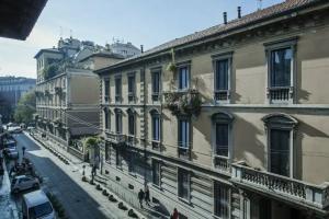 Brera Apartments in San Fermo, Milan
