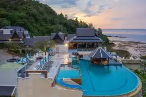 Namaka Resort, Kamala