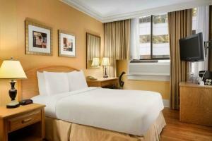 Days Inn by Wyndham Vancouver Downtown, Vancouver