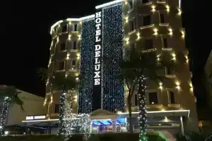 Hotel Deluxe, Tirana