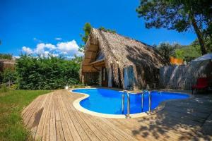 Nautical Hotel, Faralya