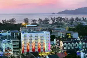 Red Planet Phuket - SHA Extra Plus Hotel, Patong