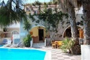Villa Markos, Perissa