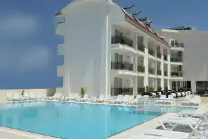 A Hotel, Side