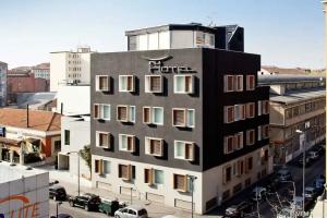 Nu Hotel, Milan
