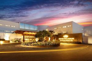 Grand Palladium White Island Resort & Spa - All Inclusive, Playa d'en Bossa