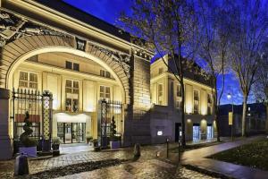 Le Louis Versailles Chateau - MGallery, Versailles