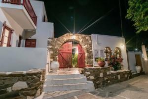 Aegean Village, Parikia