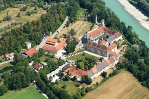Klostergasthof Raitenhaslach Mini-hotel, Burghausen