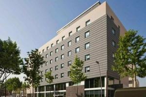 Ibis Plaza Glòries 22@ Mini-hotel