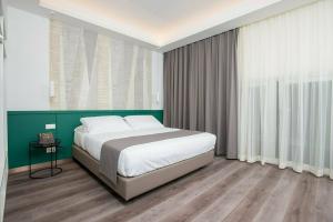 Smart Hotel Napoli, Naples