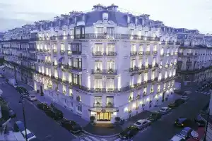 La Tremoille Hotel