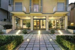 American Hotel, Pozzuoli
