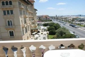 Villa Tina, Viareggio